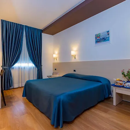 Sam Hotel